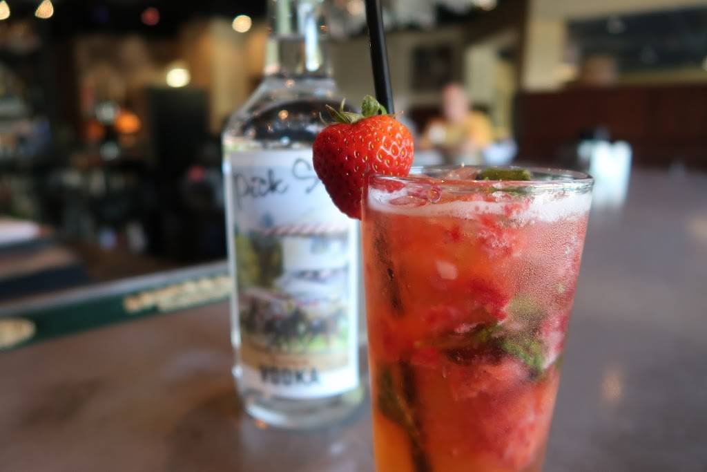 Bellinis Italian Eatery - Slingerlands | meal takeaway | 1365 New Scotland Rd, Slingerlands, NY 12159, USA | 5184396022 OR +1 518-439-6022