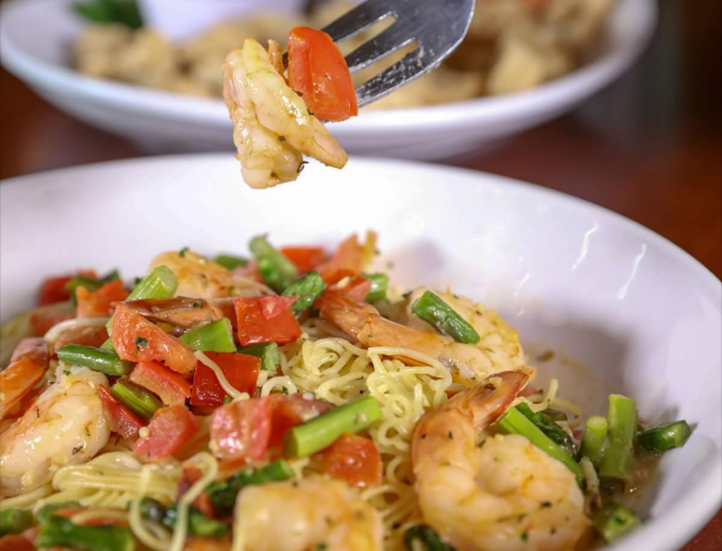 Olive Garden Italian Restaurant | meal takeaway | 8531 W Brown Deer Rd, Milwaukee, WI 53224, USA | 4143544042 OR +1 414-354-4042