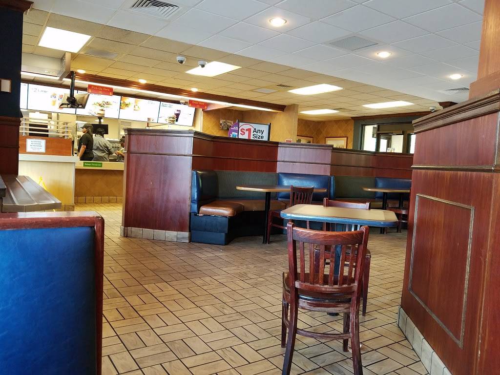 McDonalds | cafe | 1220 N 35th St, Milwaukee, WI 53208, USA | 4143424747 OR +1 414-342-4747