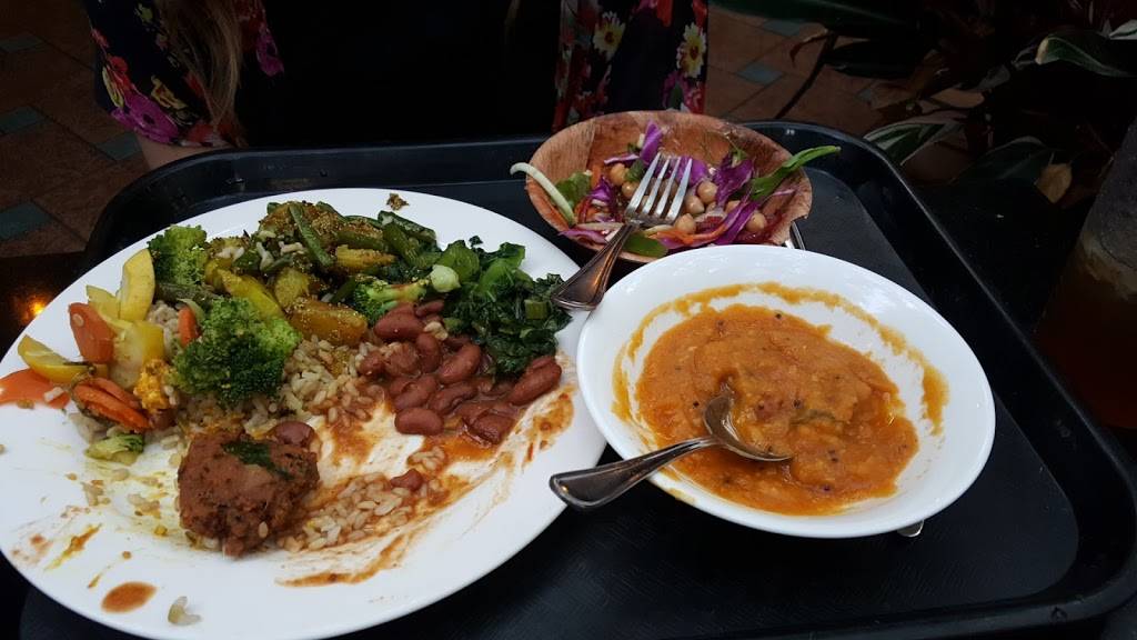 Kalachandjis | restaurant | 5430 Gurley Ave, Dallas, TX 75223, USA | 2148211048 OR +1 214-821-1048