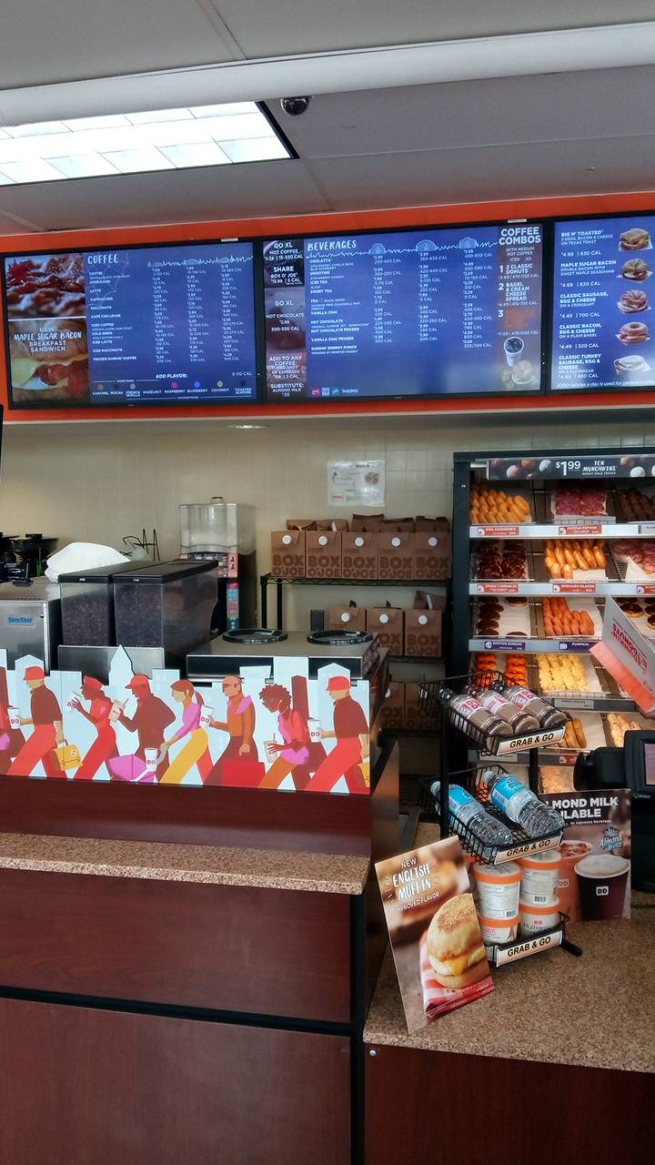 Dunkin | bakery | 18714 NW 67th Ave, Miami, FL 33015, USA | 3056210202 OR +1 305-621-0202