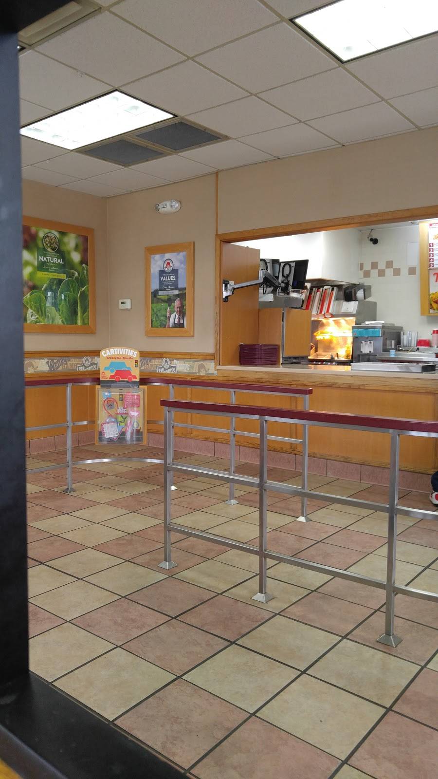 Wendys | restaurant | 913 N Wisner St, Jackson, MI 49202, USA | 5177844000 OR +1 517-784-4000