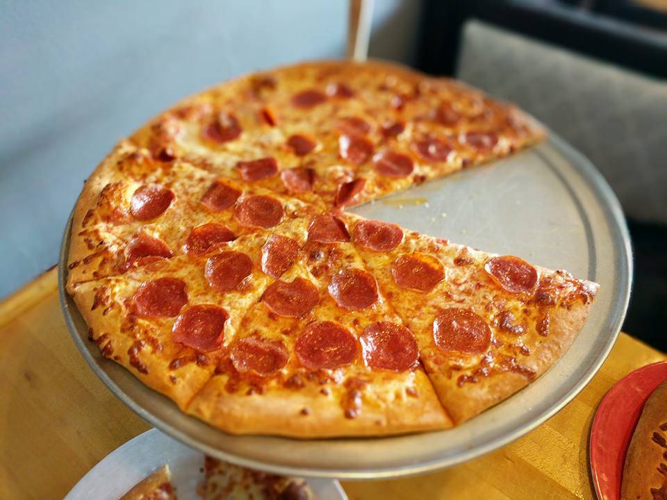 Alphas Home Town Pizza And Pasta | restaurant | 8470 US-42, Florence, KY 41042, USA | 8592826222 OR +1 859-282-6222