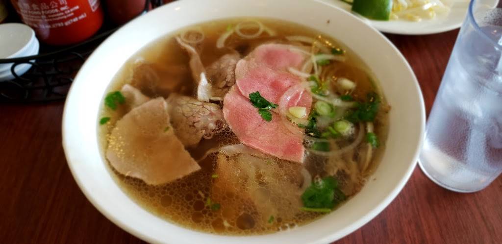 Pho Thien Vietnamese Kitchen | restaurant | 931 W 75th St #177, Naperville, IL 60565, USA | 6304455155 OR +1 630-445-5155