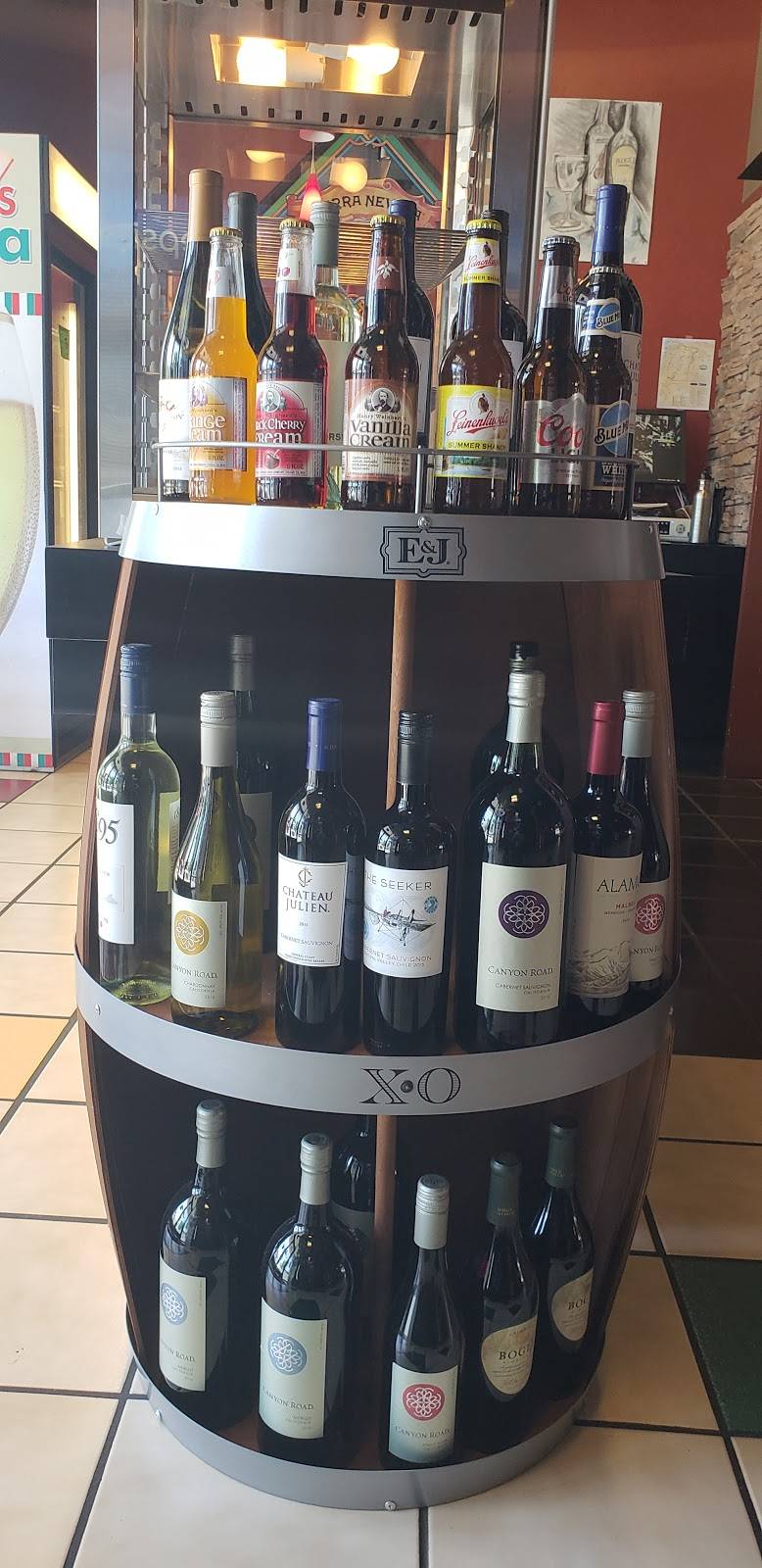 Vinos pizza | restaurant | 3228 N Carson St, Carson City, NV 89706, USA | 7758877437 OR +1 775-887-7437