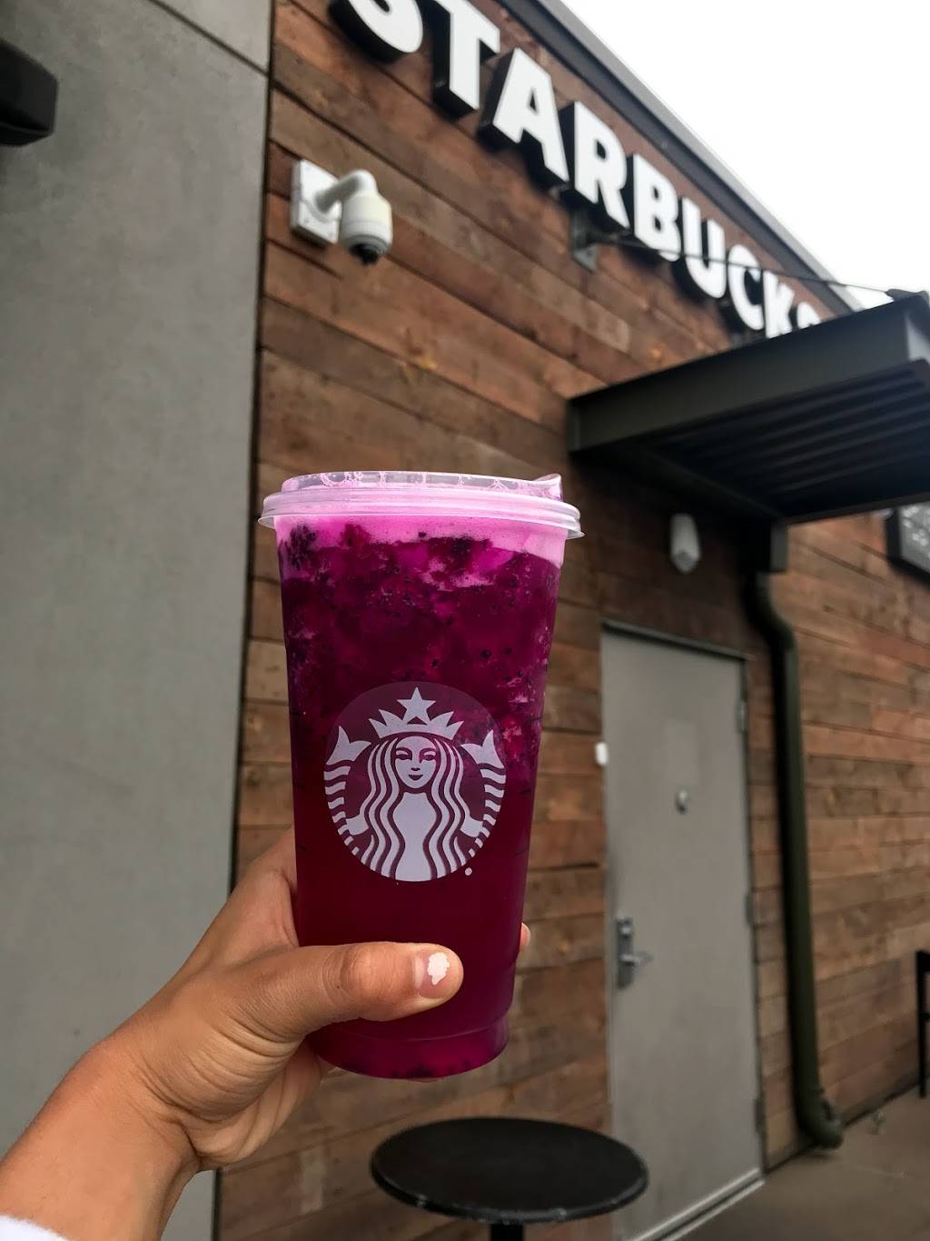 Starbucks | cafe | 1740 Centinela Ave, Inglewood, CA 90302, USA | 3103372670 OR +1 310-337-2670