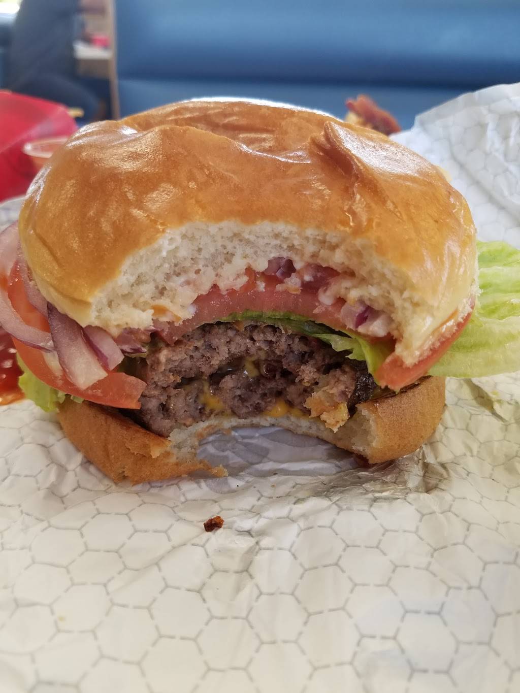 Wendys | restaurant | 19170 Stone Oak Pkwy, San Antonio, TX 78258, USA | 2104033793 OR +1 210-403-3793