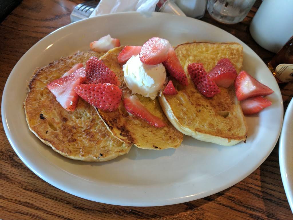 Cracker Barrel Old Country Store | restaurant | 17017 Abercorn St, Savannah, GA 31419, USA | 9129276559 OR +1 912-927-6559