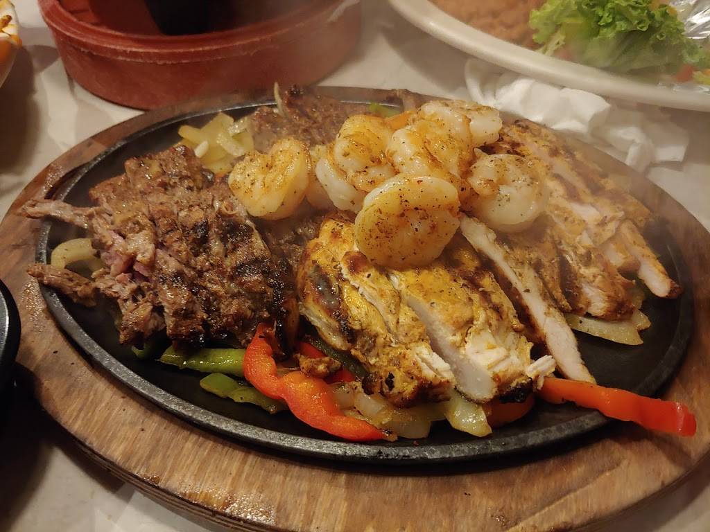 Chuys | restaurant | 8945 SW 162nd Ave, Miami, FL 33196, USA | 3054251982 OR +1 305-425-1982