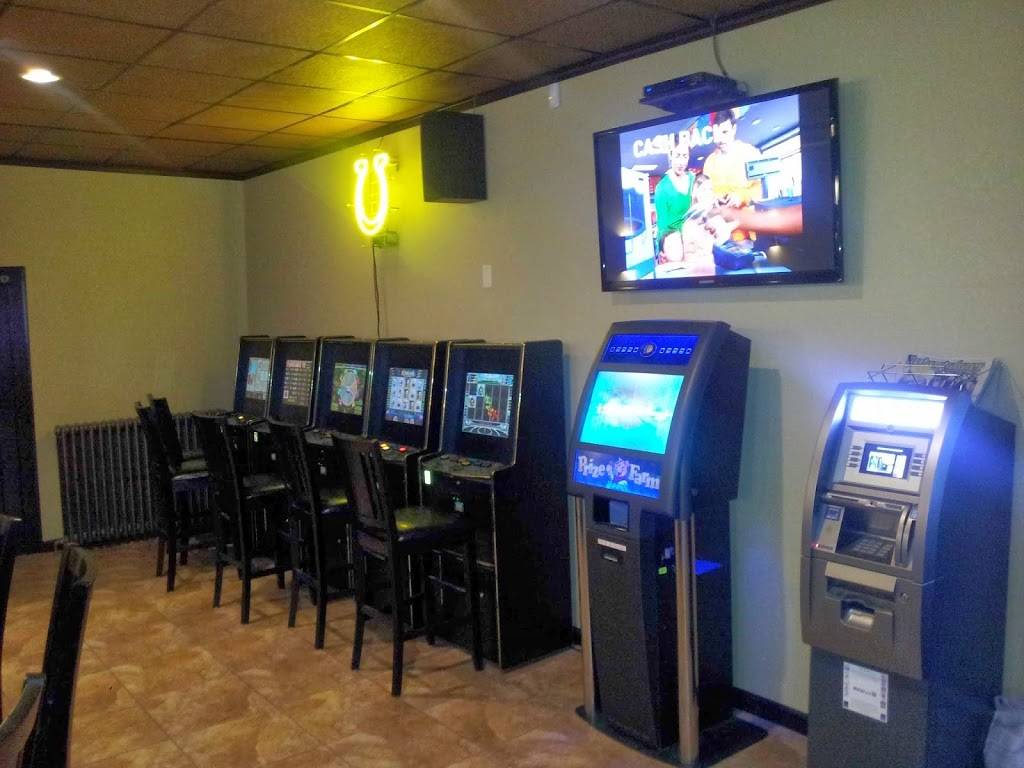 The Walkabout | restaurant | 2401 Calumet Dr, Sheboygan, WI 53083, USA | 9207836191 OR +1 920-783-6191