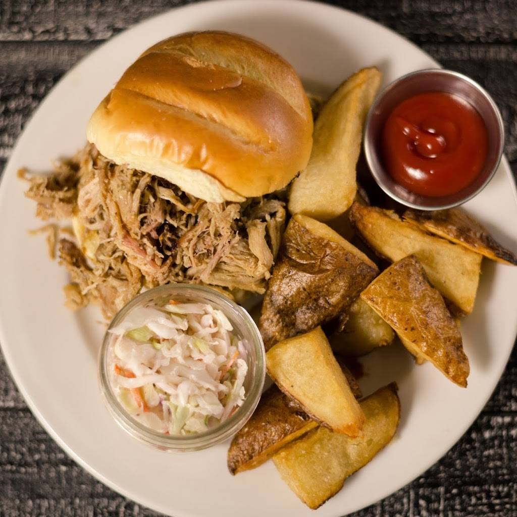 A. Smiths Restaurant | restaurant | 14608 W Park St, Burton, OH 44021, USA | 4402738039 OR +1 440-273-8039