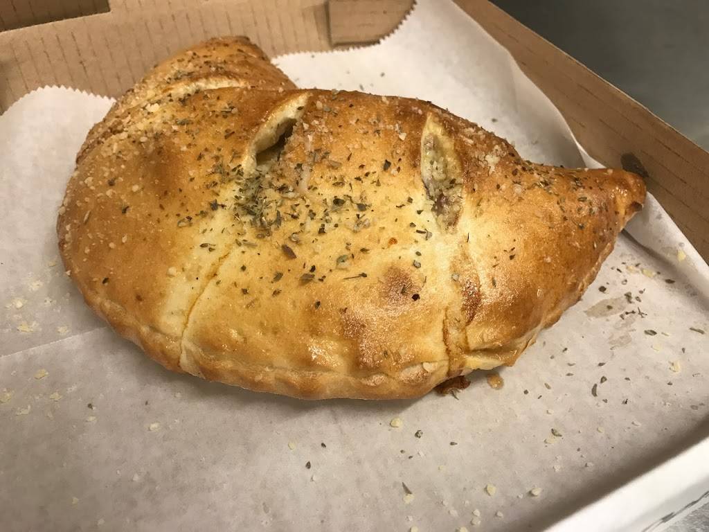 Flight Deck Pizza | restaurant | 832 W International Airport Rd, Anchorage, AK 99518, USA | 9075610077 OR +1 907-561-0077