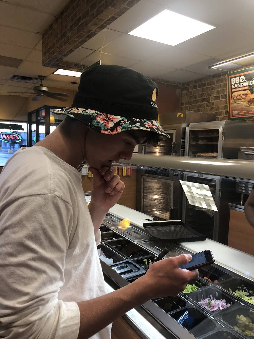 Subway | restaurant | 153 Valley Dr, Wakefield, QC J0X 3G0, Canada | 8194593799 OR +1 819-459-3799