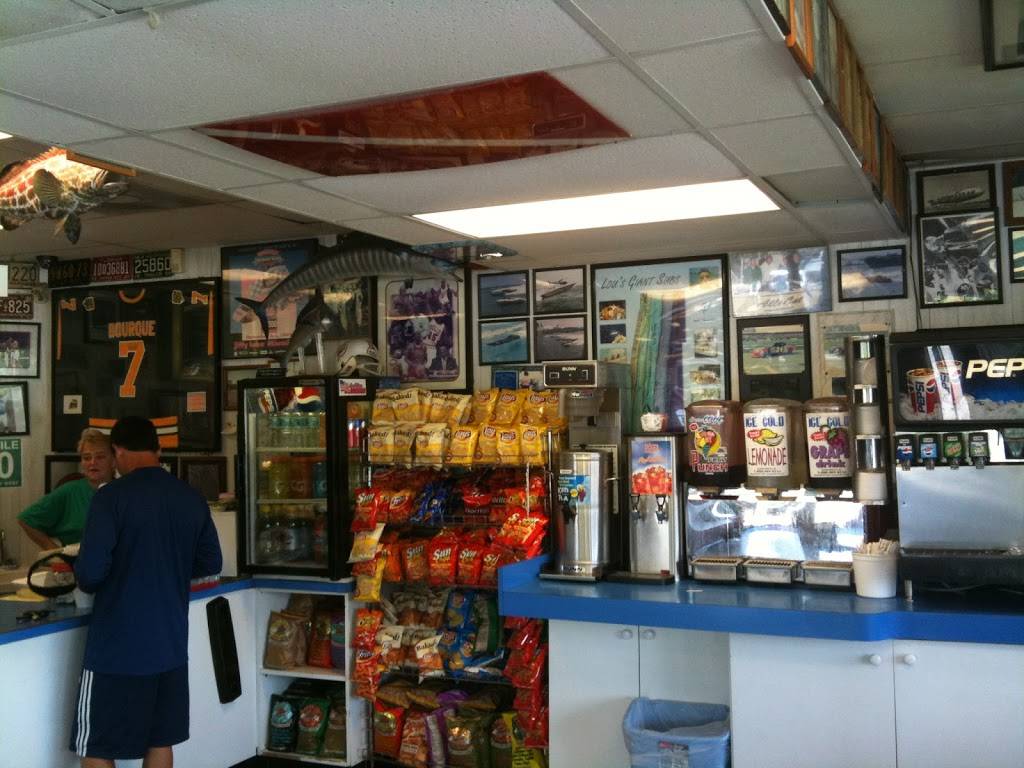 Lous Giant Subs & Deli | restaurant | 1721 N Dixie Hwy, Pompano Beach, FL 33060, USA | 9549469600 OR +1 954-946-9600