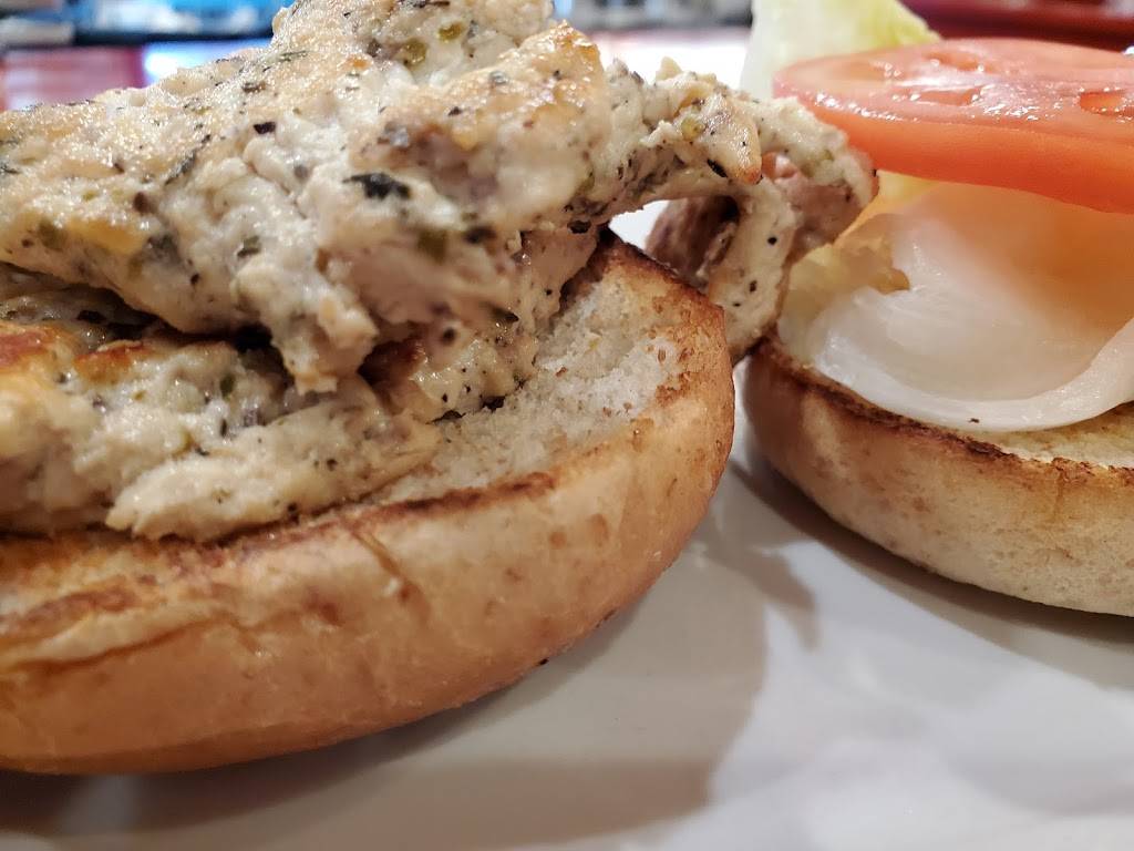 Nicky D’s Coney Island | restaurant | 39099 Van Dyke Ave, Sterling Heights, MI 48313, USA | 5869770031 OR +1 586-977-0031