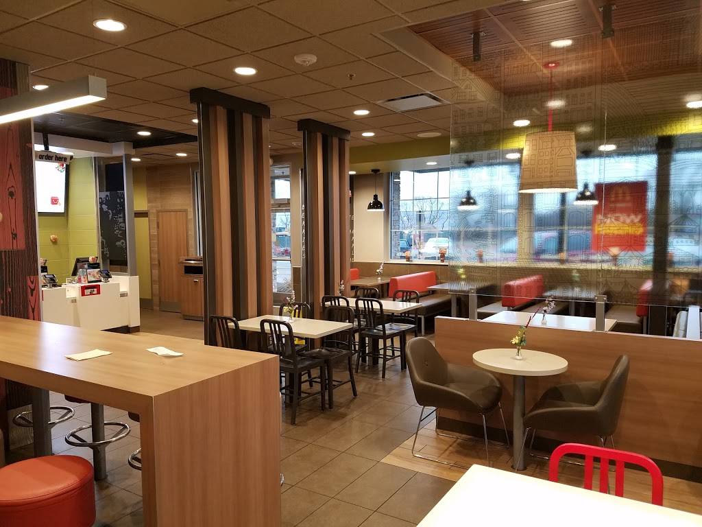 McDonalds | cafe | 645 N Independence Blvd, Romeoville, IL 60446, USA | 8158860042 OR +1 815-886-0042