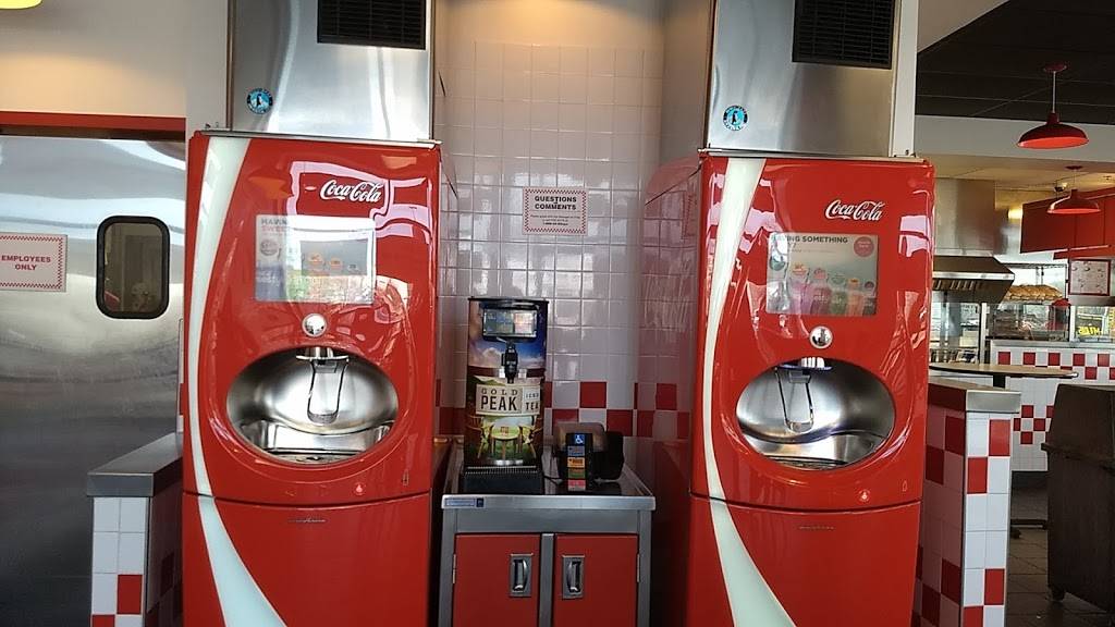 Five Guys | meal takeaway | 6310 Grand Ave, Gurnee, IL 60031, USA | 8478551220 OR +1 847-855-1220