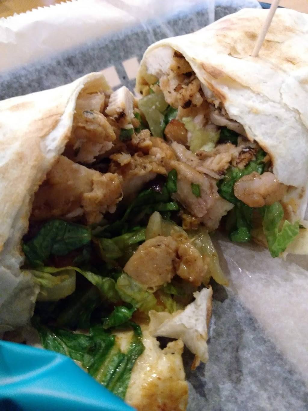 Tropical Smoothie Cafe | restaurant | 567 E Main St Unit B, Bay Shore, NY 11706, USA | 6319695636 OR +1 631-969-5636