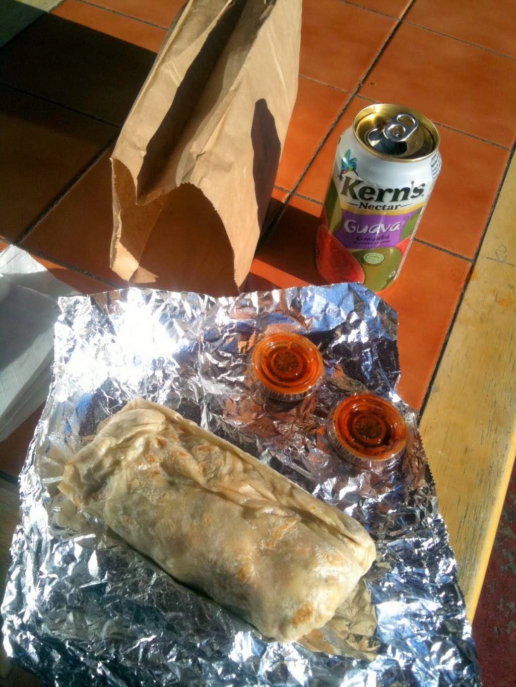 Tacos Villa Corona | restaurant | 3185 Glendale Blvd, Los Angeles, CA 90039, USA | 3236613458 OR +1 323-661-3458