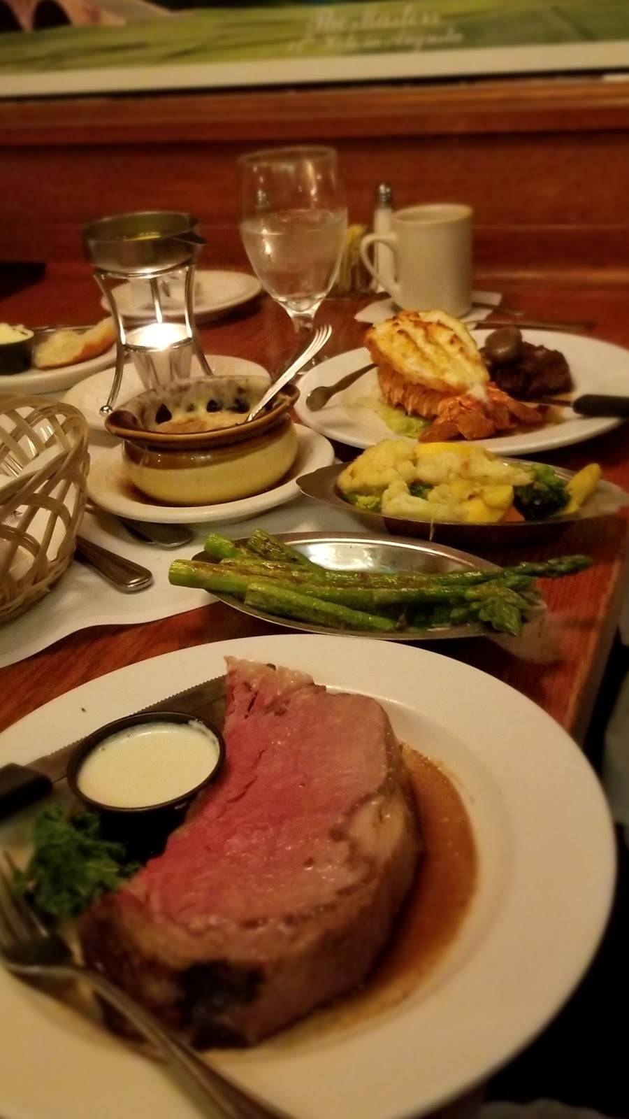 The Masters Restaurant | restaurant | 1775 E Thirteen Mile Rd, Madison Heights, MI 48071, USA | 2485880915 OR +1 248-588-0915