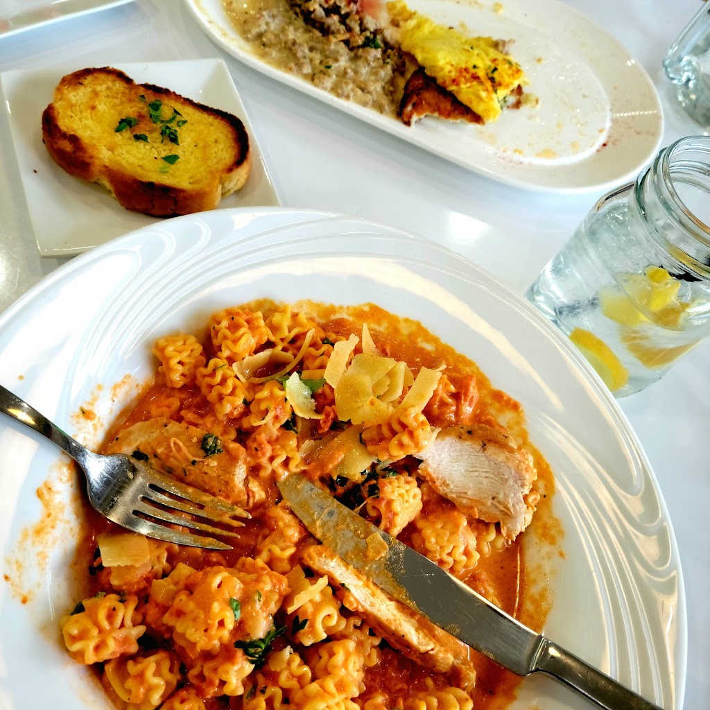 Indulge Diner | restaurant | 8175 Arville St, Las Vegas, NV 89139, USA | 7024058206 OR +1 702-405-8206