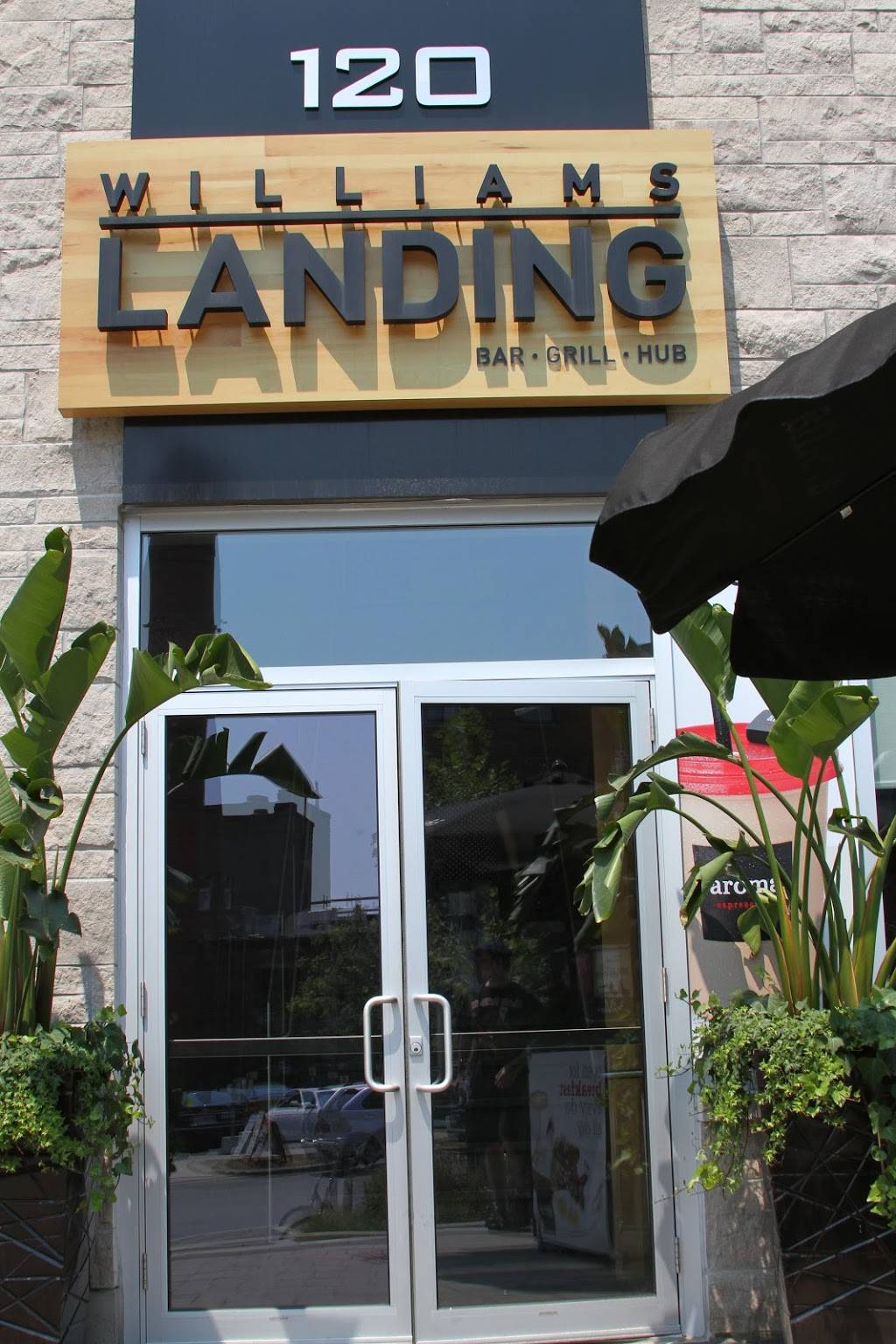 Williams Landing | restaurant | 120 Lynn Williams St, Toronto, ON M6K 3P6, Canada | 6473408008 OR +1 647-340-8008