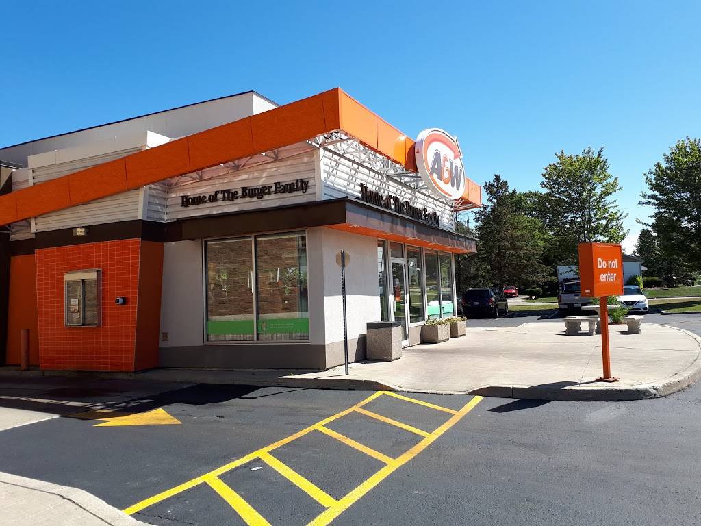 A&W Canada | restaurant | 649 Yonge St, Barrie, ON L4N 4E7, Canada | 7057398810 OR +1 705-739-8810