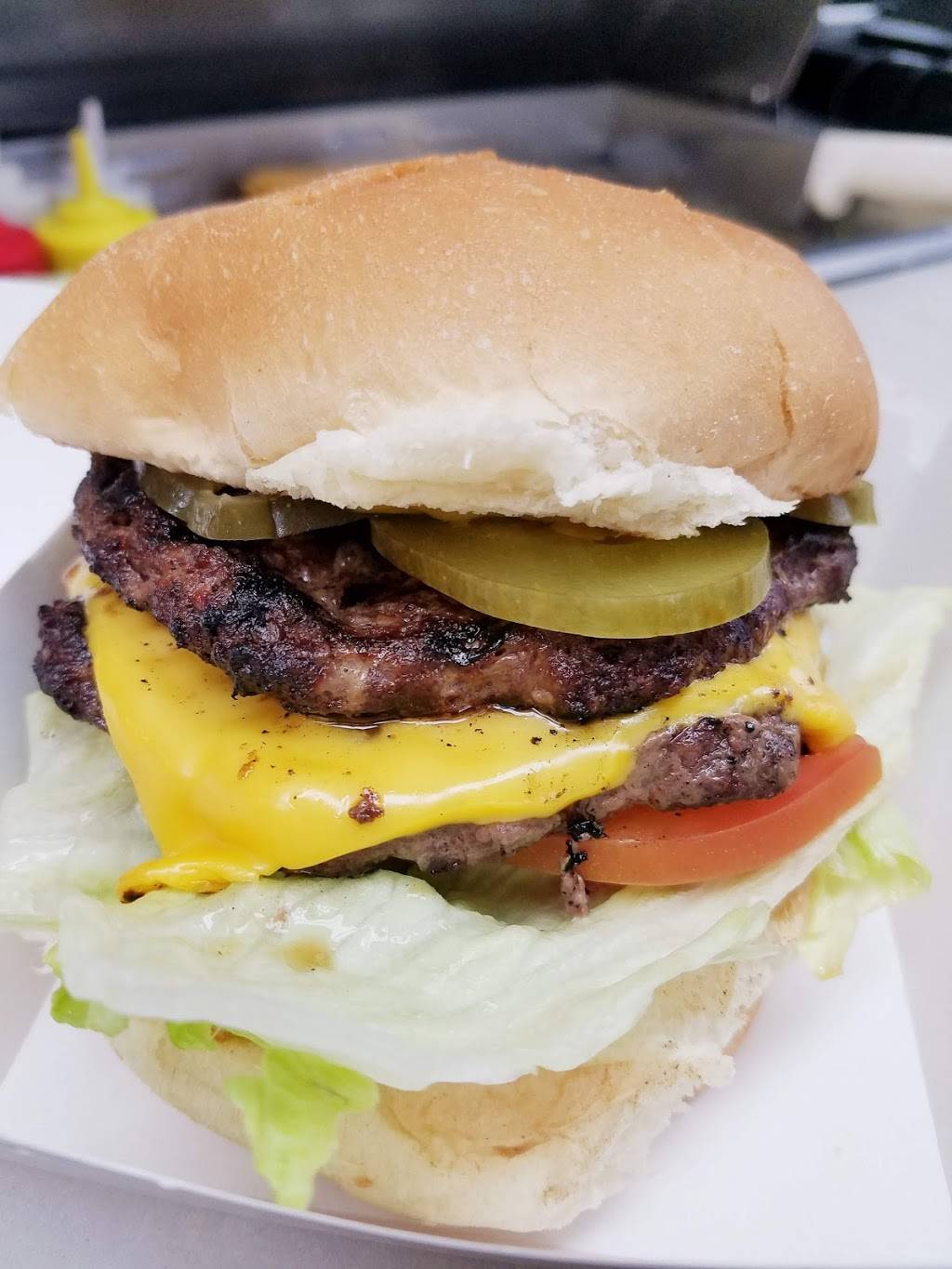 Big Lous Standing Room Only | restaurant | 635 75th St, Kenosha, WI 53143, USA | 2626584776 OR +1 262-658-4776