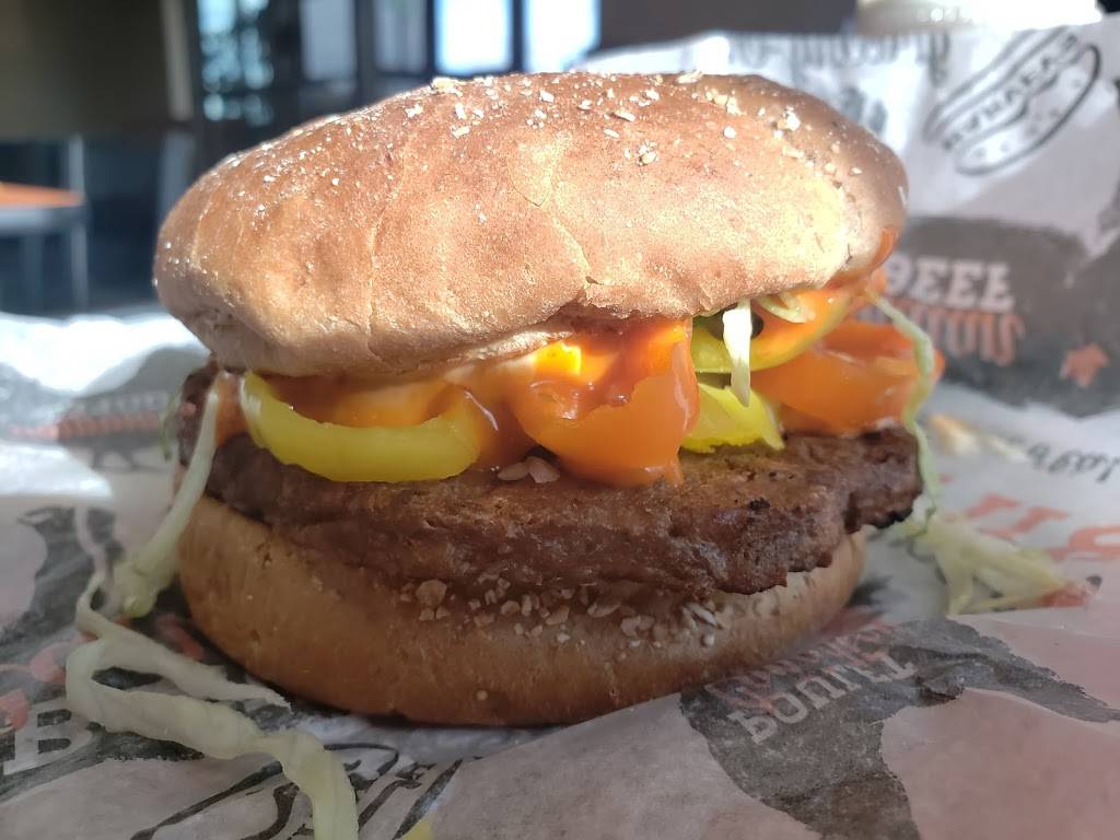 Harveys | restaurant | 560 Fairway Rd S, Kitchener, ON N2C 1X3, Canada | 5198934412 OR +1 519-893-4412