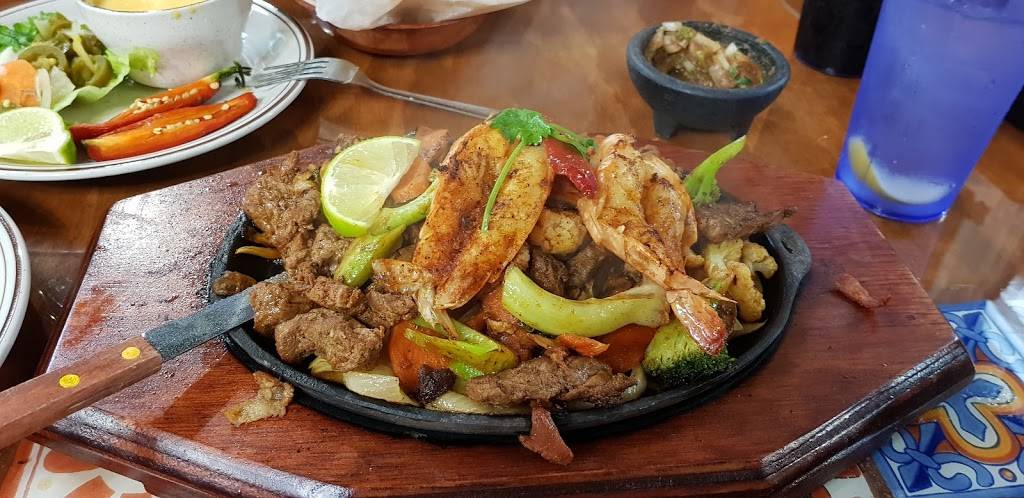 7 Leguas Mexican Grill | restaurant | 2050 11th St, Huntsville, TX 77340, USA | 9367556020 OR +1 936-755-6020