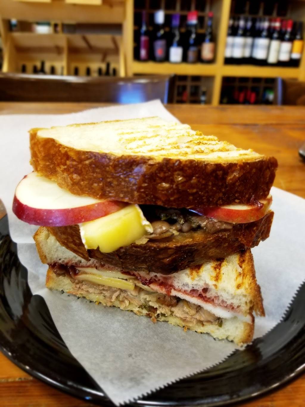 Jakes Restaurant & Coffee Shop | cafe | 30 Main St, Marlborough, MA 01752, USA | 5084800414 OR +1 508-480-0414