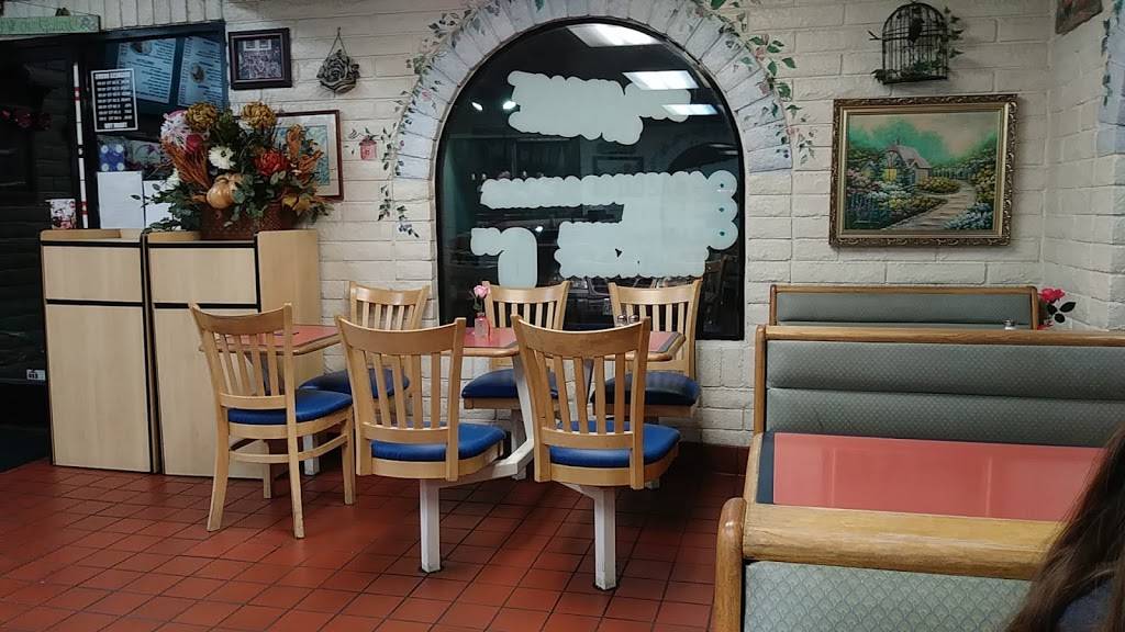 Burgertown USA | restaurant | 222 E Redlands Blvd, Redlands, CA 92373, USA | 9093359902 OR +1 909-335-9902