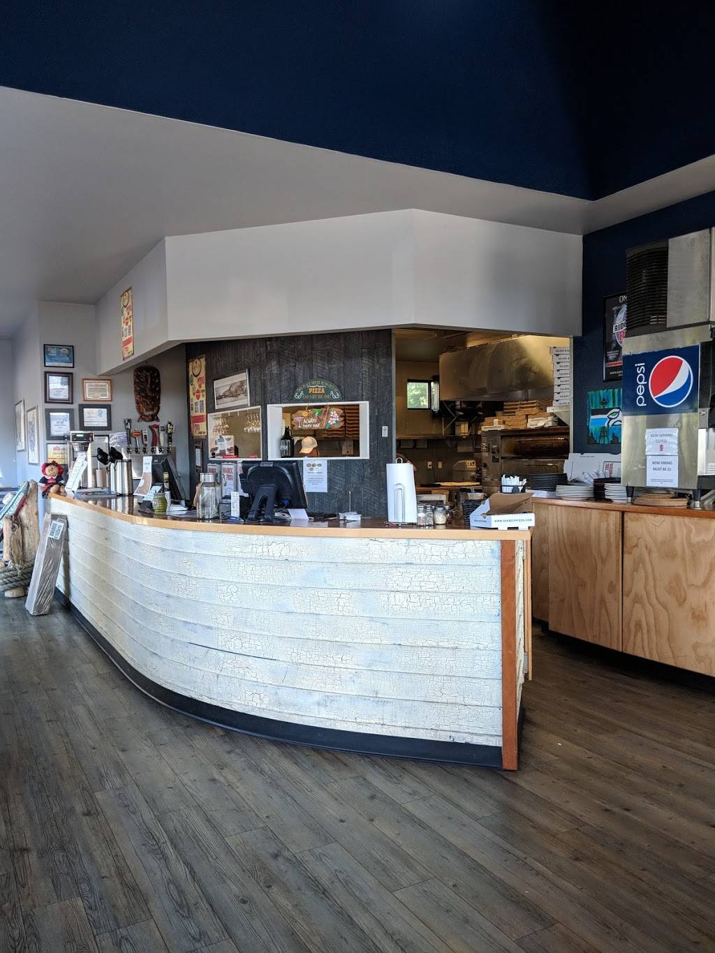 Seabeck Pizza | restaurant | 9919 Trident Ln NW, Silverdale, WA 98383, USA | 3606929500 OR +1 360-692-9500