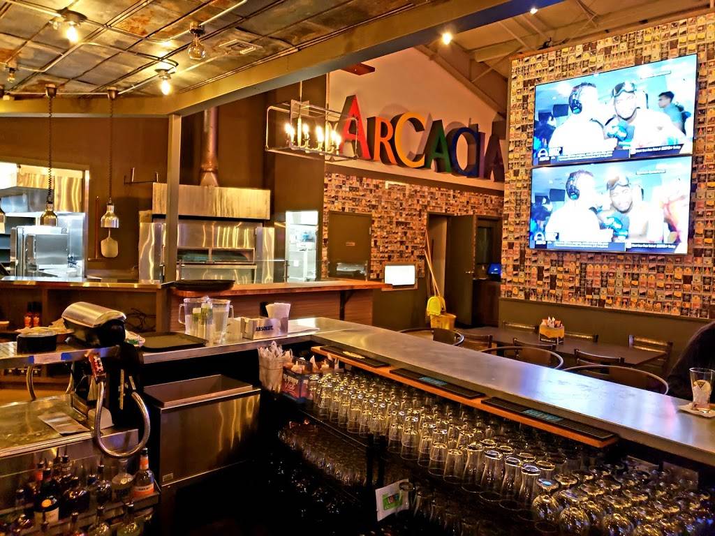 Arcadia Smokehouse | restaurant | 2101 E Michigan Ave, Lansing, MI 48912, USA | 5174822739 OR +1 517-482-2739