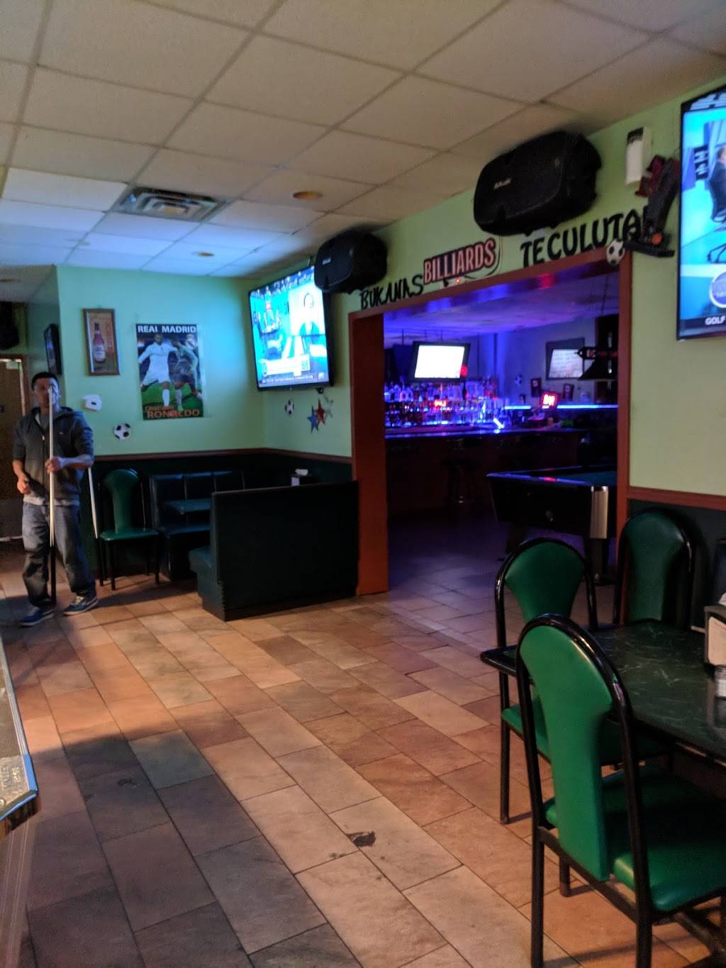 Bukanas Sport Bar | restaurant | 190 Plainfield St, Providence, RI 02909, USA | 4018630483 OR +1 401-863-0483