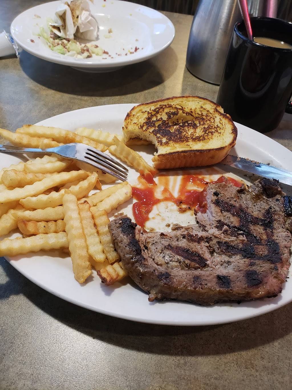 Country Pride | restaurant | 16650 W Russell Rd, Zion, IL 60099, USA | 8473955580 OR +1 847-395-5580