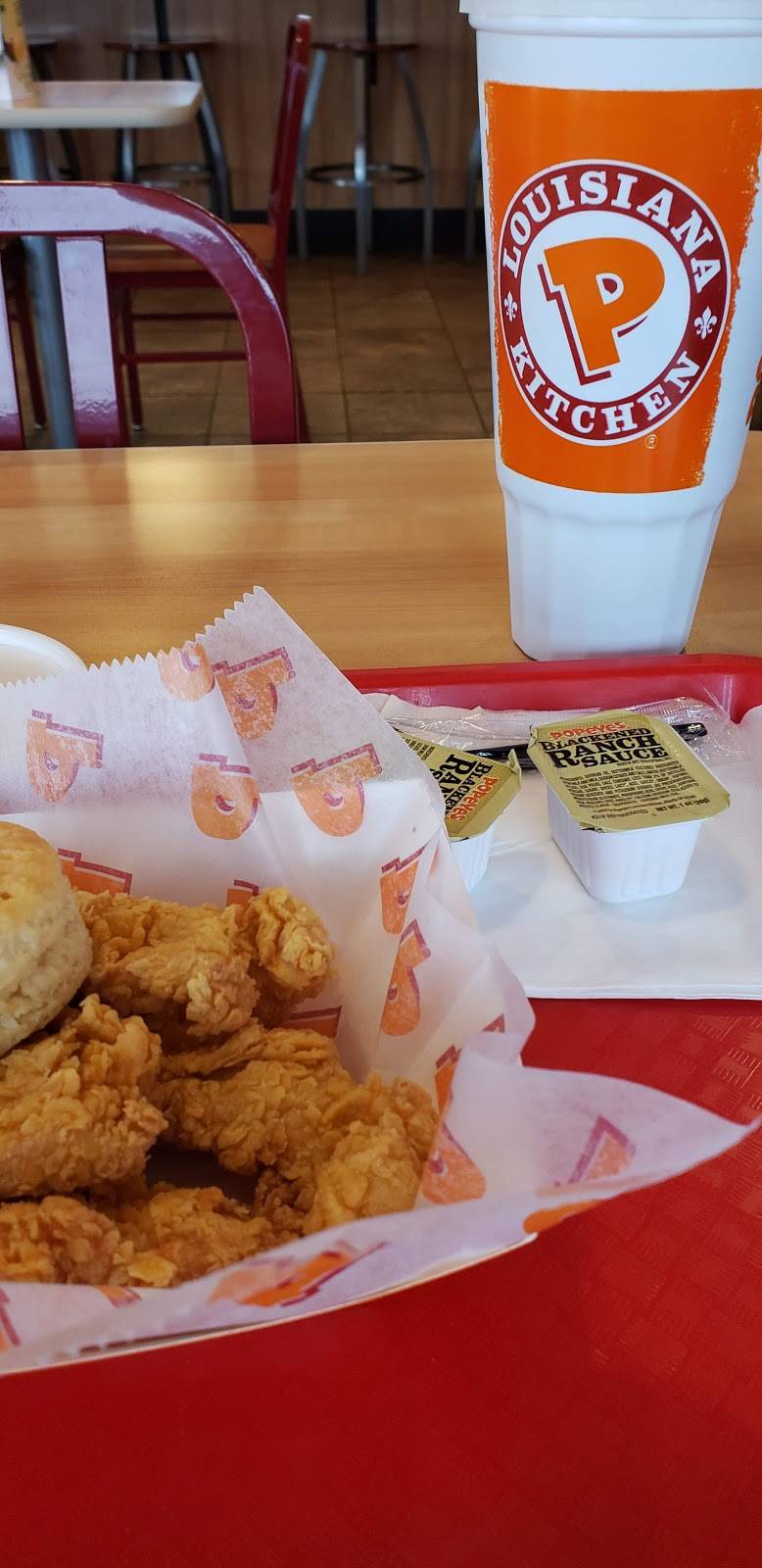 Popeyes Louisiana Kitchen | restaurant | 135 N Hermitage Rd, Hermitage, PA 16148, USA | 7243087690 OR +1 724-308-7690