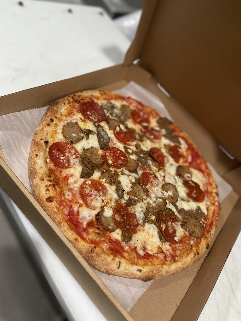 Little Mikes | restaurant | 8005 Kimberly Blvd, North Lauderdale, FL 33068, USA | 9545976177 OR +1 954-597-6177