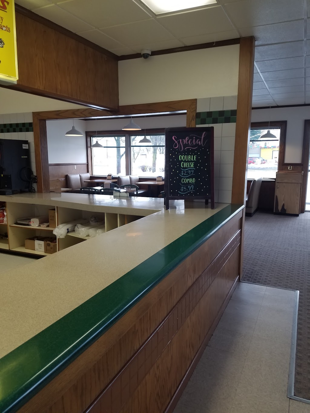 Zips Drive In | restaurant | 3212 N Market St, Spokane, WA 99207, USA | 5094898264 OR +1 509-489-8264