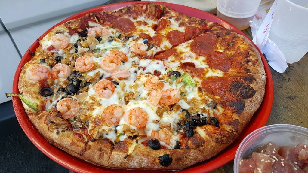 Pizza Port Ocean Beach | restaurant | 1956 Bacon St, San Diego, CA 92107, USA | 6192244700 OR +1 619-224-4700