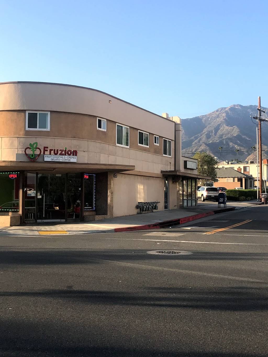 Fruzion | restaurant | 1831 W Glenoaks Blvd, Glendale, CA 91201, USA | 8188607818 OR +1 818-860-7818