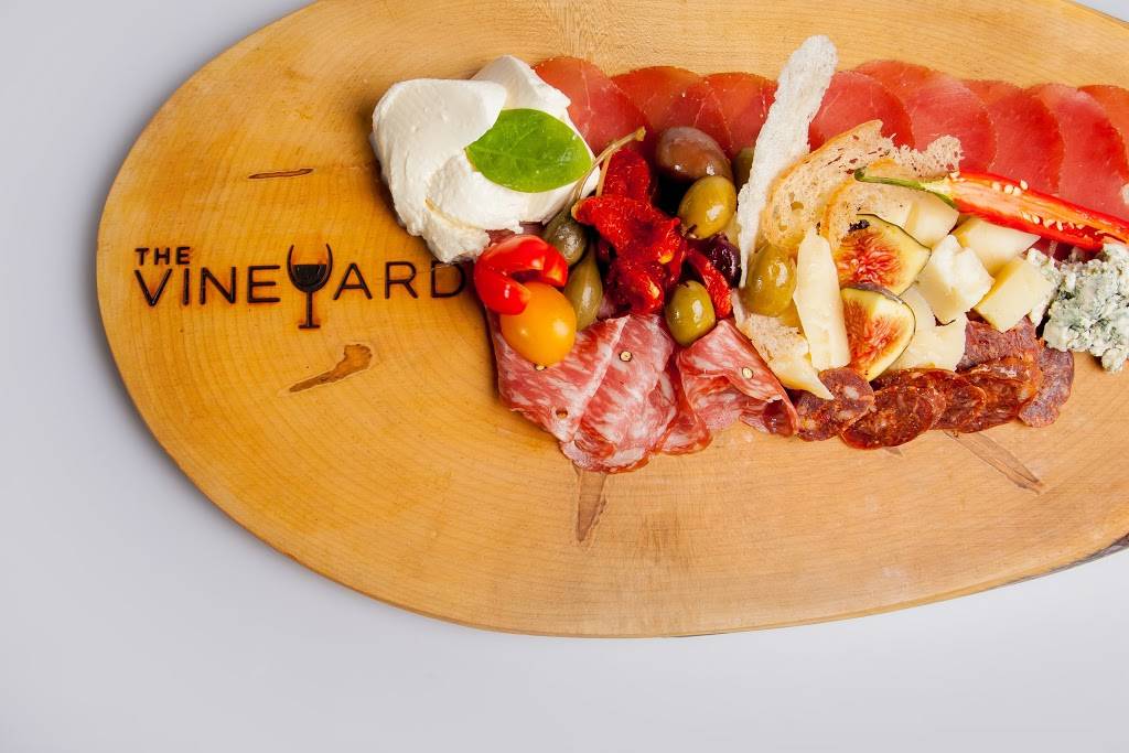 The Vineyard Resto | restaurant | 1745 Langstaff Rd, Concord, ON L4K 2H2, Canada | 9055977990 OR +1 905-597-7990