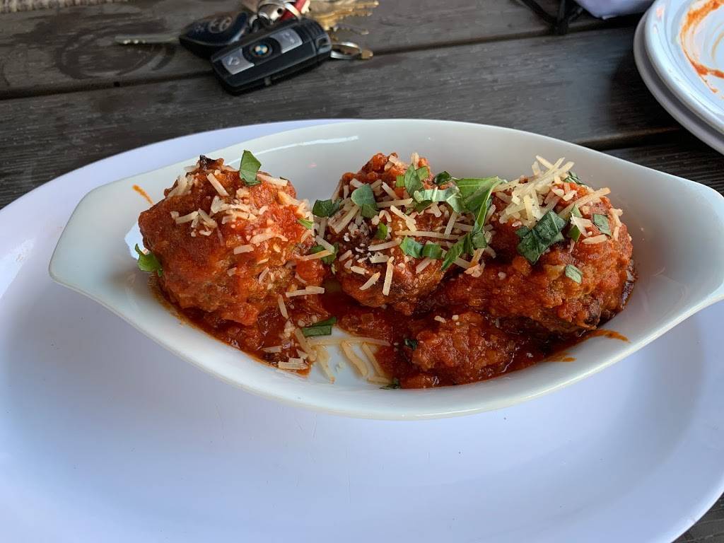 Mezzaluna Kitchen | restaurant | 7729 Center Blvd SE, Snoqualmie, WA 98065, USA | 4252929994 OR +1 425-292-9994