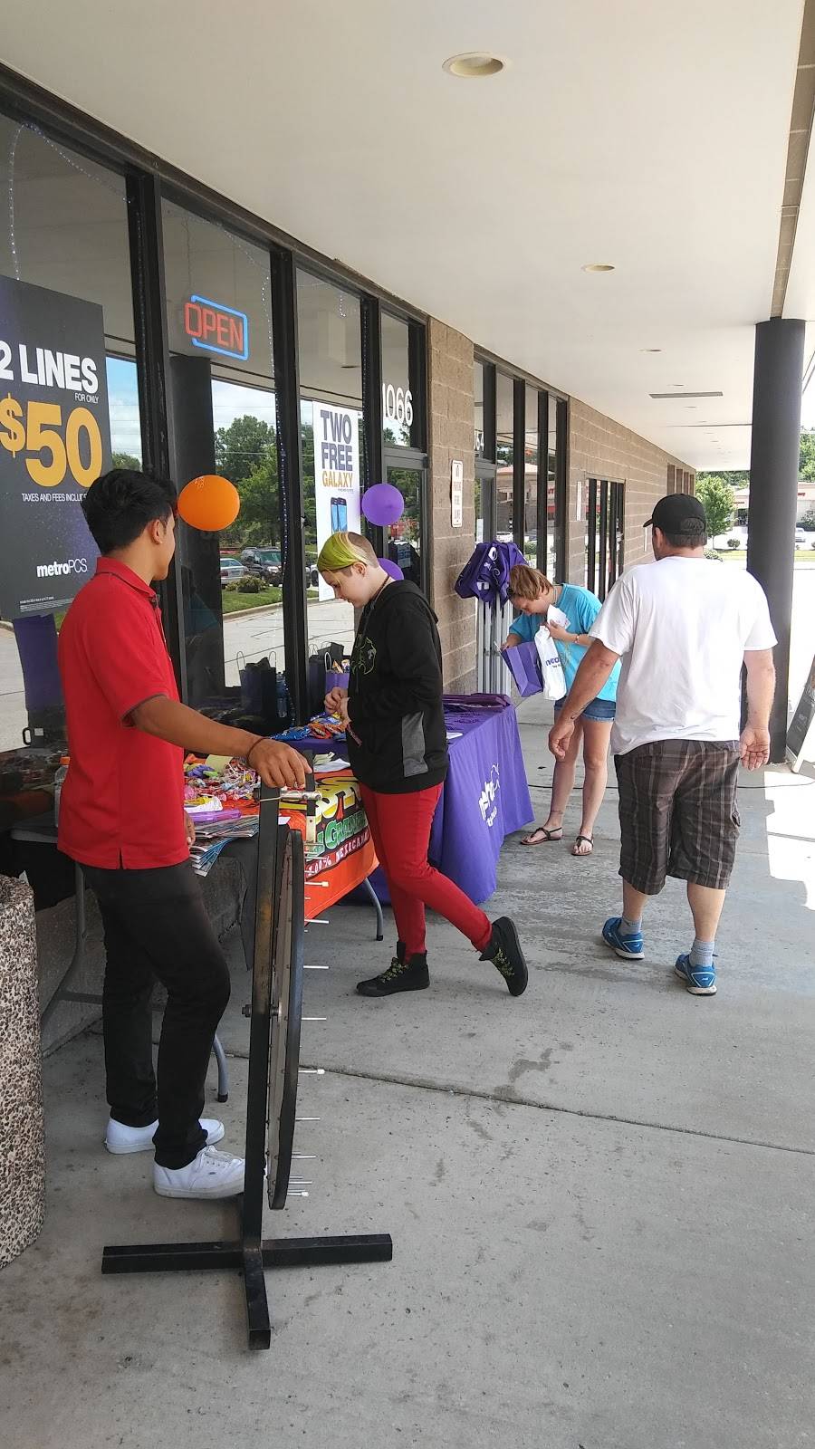 Papa Murphys | Take N Bake Pizza | meal takeaway | 1070 W Santa Fe St, Olathe, KS 66061, USA | 9137129029 OR +1 913-712-9029