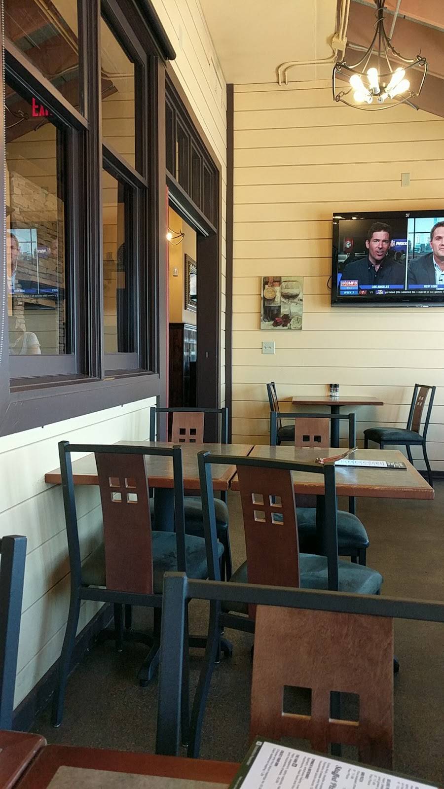 Uccellos Ristorante - Grandville | night club | 3940 Rivertown Pkwy, Grandville, MI 49418, USA | 6162499344 OR +1 616-249-9344