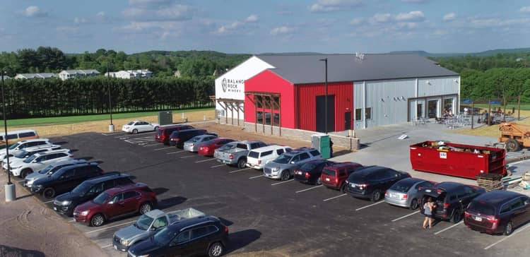Balanced Rock Winery | restaurant | 1065 Walnut St, Baraboo, WI 53913, USA | 6084482958 OR +1 608-448-2958