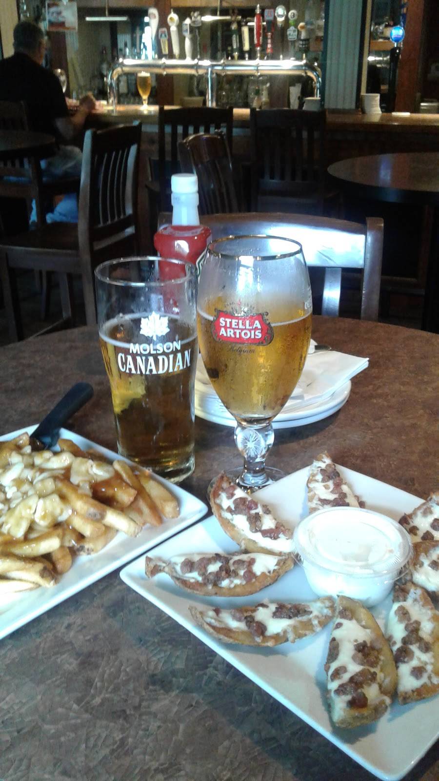 Slapshot Bar & Grill | restaurant | 151 Cannifton Rd, Belleville, ON K8N 4V4, Canada | 6139673813 OR +1 613-967-3813