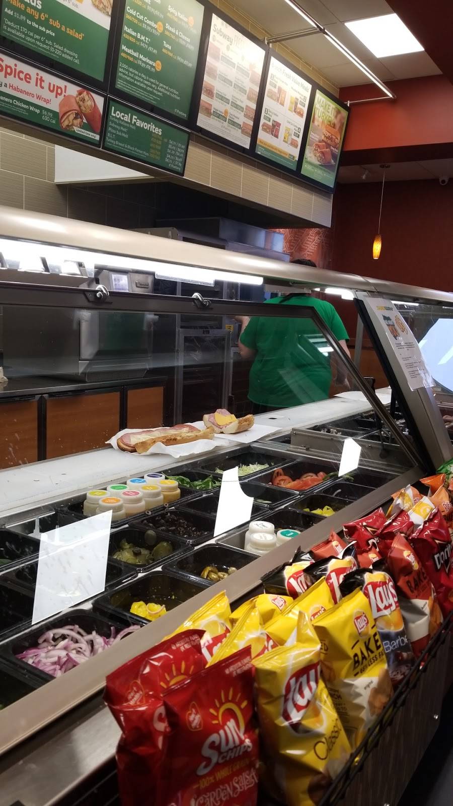 Subway | restaurant | 25 E US-160, Lamar, MO 64759, USA | 4176826964 OR +1 417-682-6964