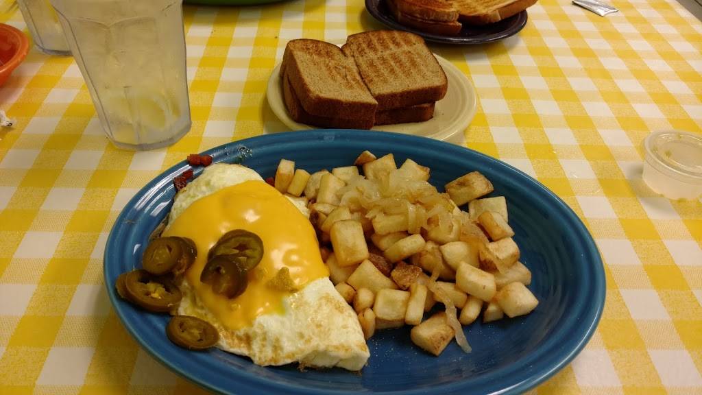 Two Peas Cafe | restaurant | 870 W Hickpochee Ave #500, LaBelle, FL 33935, USA | 8636752891 OR +1 863-675-2891