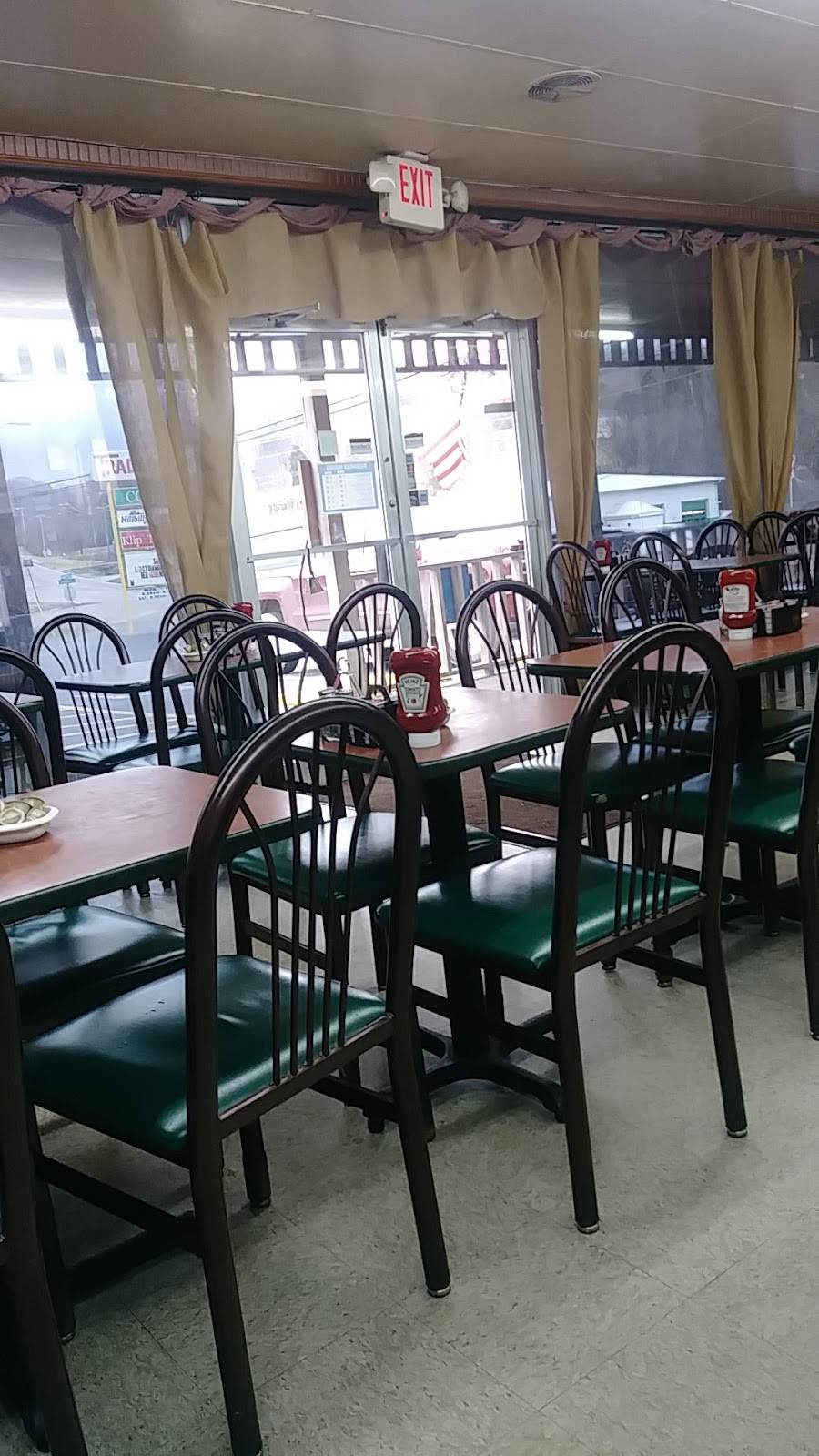 Hillbillys Cabin Restaurant | restaurant | 1705 S Cumberland St, Morristown, TN 37813, USA | 4235879930 OR +1 423-587-9930